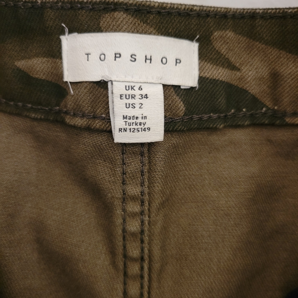 TopShop Camo Mini Skirt Sz 2 US 100% Cotton - Picture 3 of 10